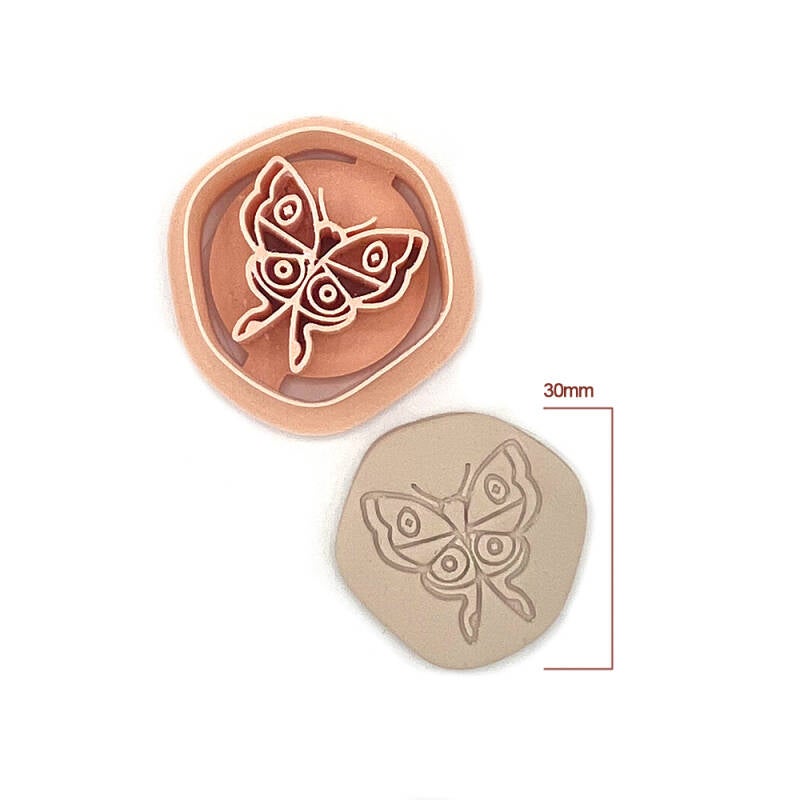 Boho Luna Moth Nova (30mm)